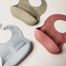 Load image into Gallery viewer, Silicone Bib