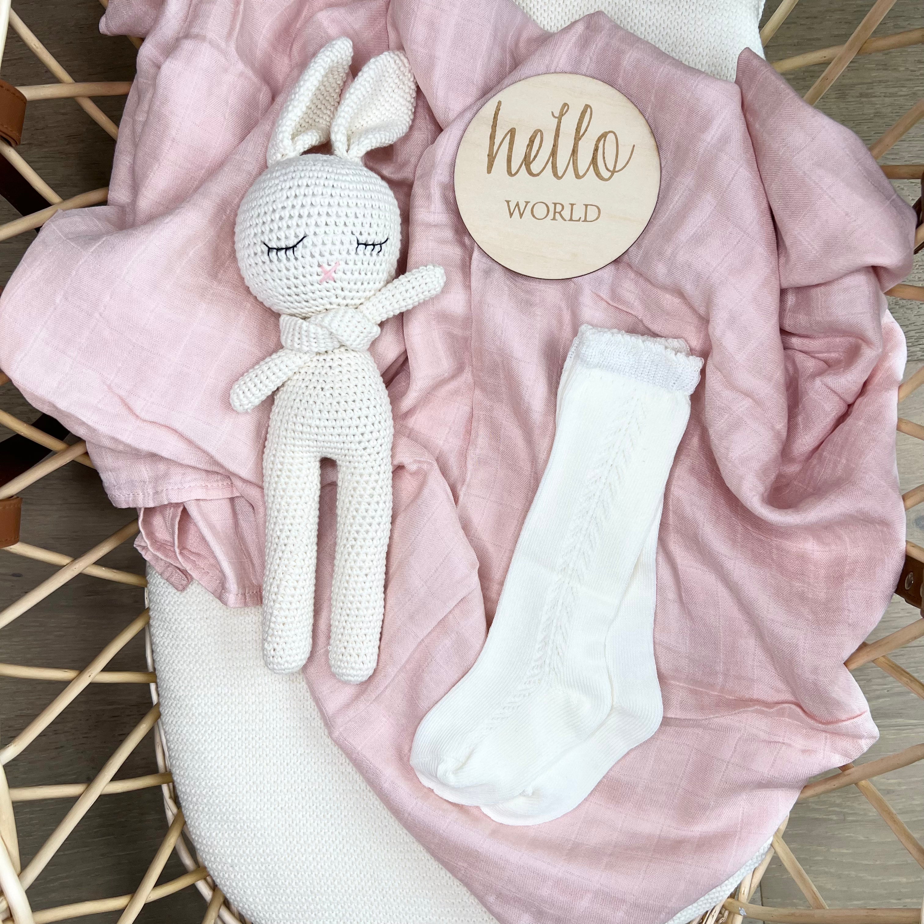 Blush Swaddle Honey & Elm