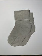 Load image into Gallery viewer, Socks
